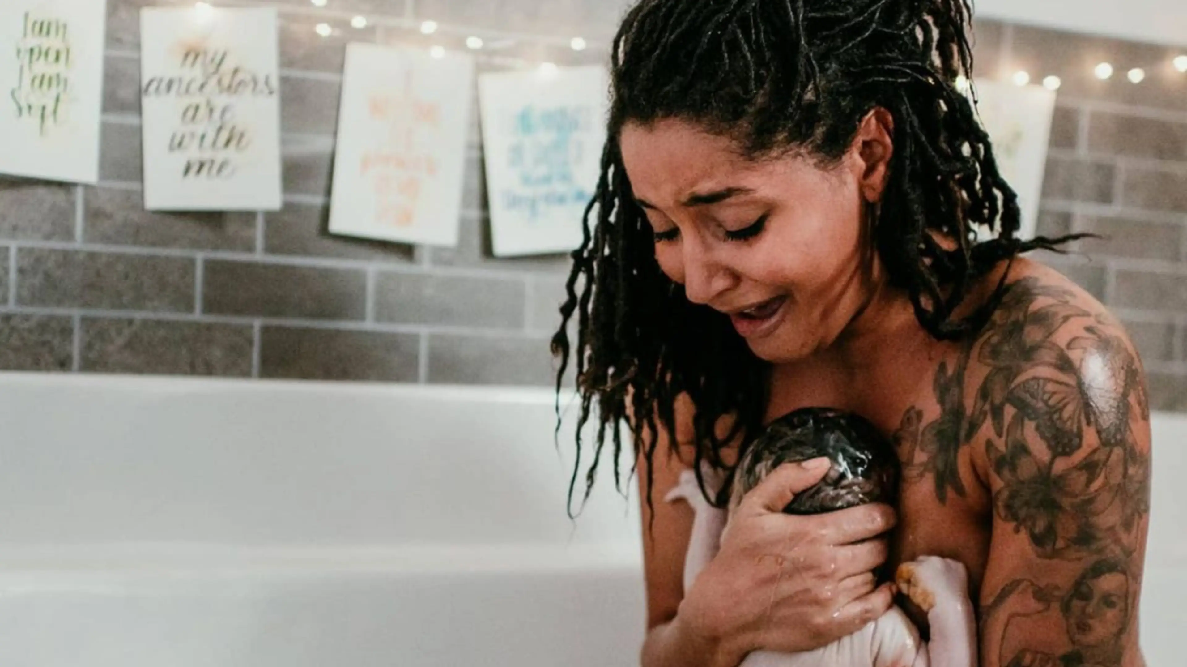 A Doula’s Guide To Using Birth Affirmations During Labor